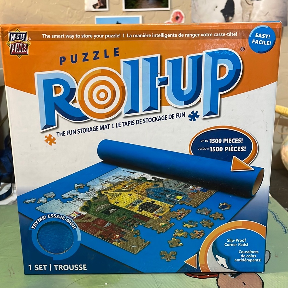 Puzzle roll up mat